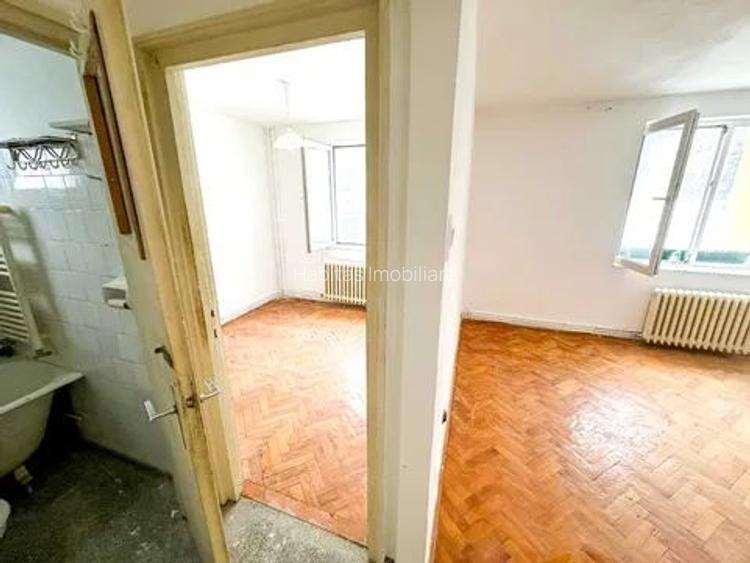 Apartament cu 3 camere, etaj 2/4, 40 mp,  zona Gheorgheni - 3