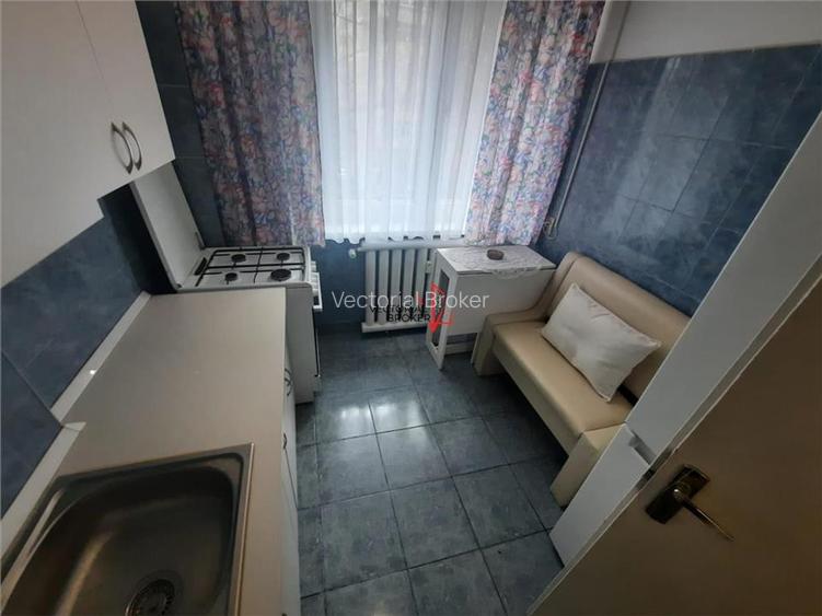 3 camere semidecomandat comision 0% metrou Gara de Nord, Hotel Ibis - 27