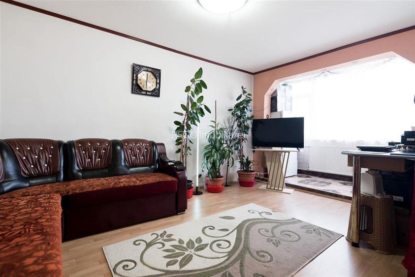 RECO Apartament 3 camere, Decomandat, zona Nufarul, etaj 8din 9, 2 balcoane inch - 14