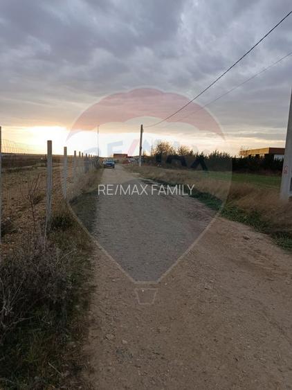 De vanzare teren 2374mp Cheriu langa Solay Events - 2