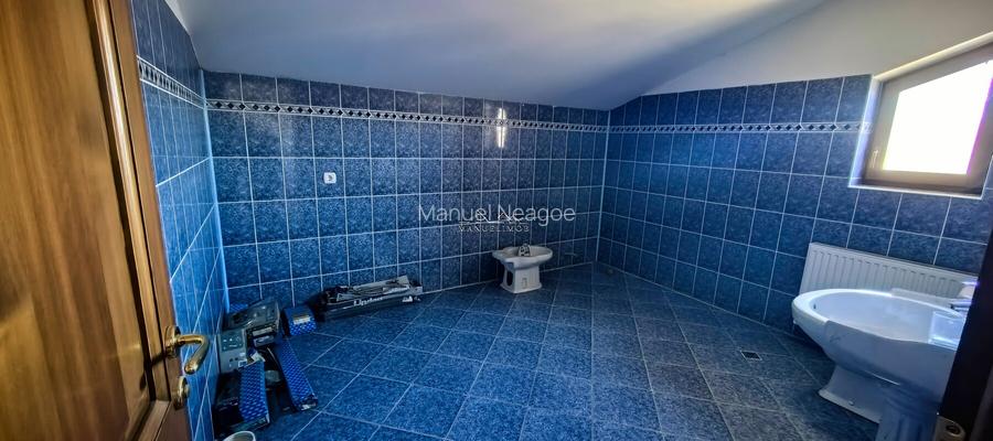 Vila/Pensiune 620mp  , teren generos 3862mp , priveliste de top , neopturata - 9