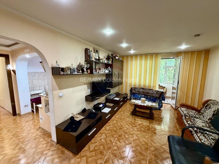 Apartament cu 4 camere de vânzare pe Strada Longinescu - 4