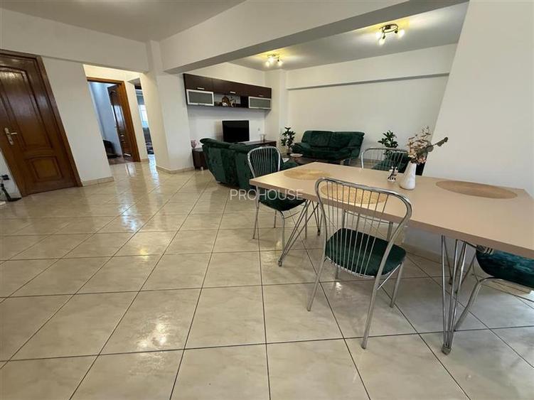 Ultracentral 3 camere decomandate etaj 2! - 3