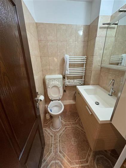 Apartament 3 camere, mobilat si utilat, ultracentral, etaj 9/10 - 16