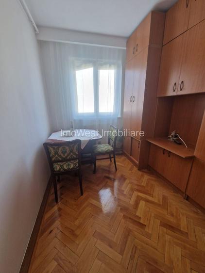 Complex-Studentesc | 4 Camere | Etaj Intermediar | Centrala Proprie. - 4