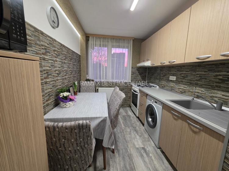 Titan, 5 minute metrou Costin Georgian, pe strada Budacu, bloc 4 etaje - 11