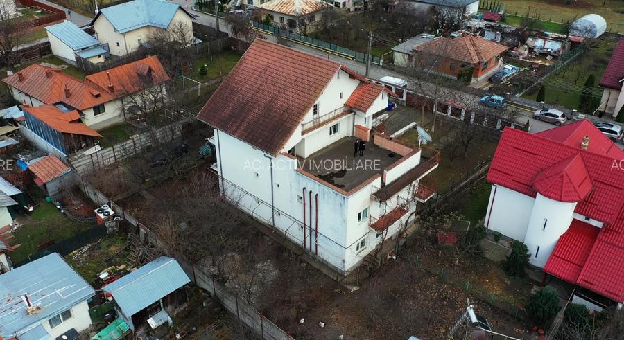 Oportunitate Exclusivă de Investiție în Câmpina Muscel Vila 12+ camere 750 mp - 4