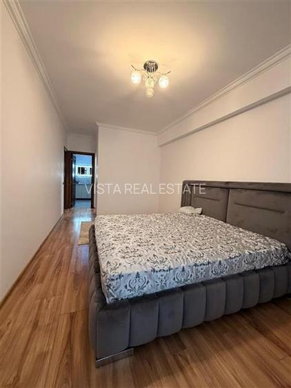 Apartament 3 camere, 2 bai, suprafata generoasa 100 mp. Zona Tractorul - 7