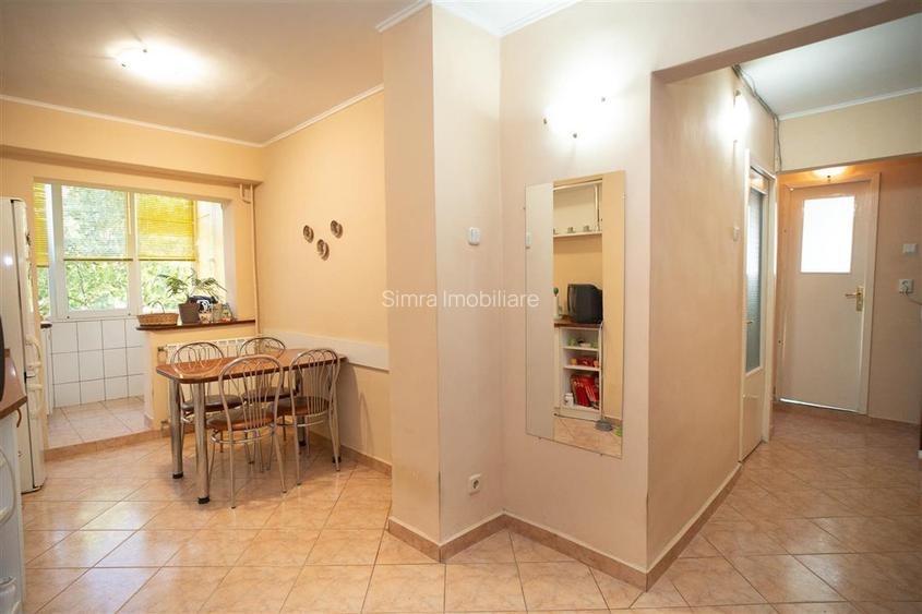 Apartament cu 3 camere, tip PB, Decebal - 9