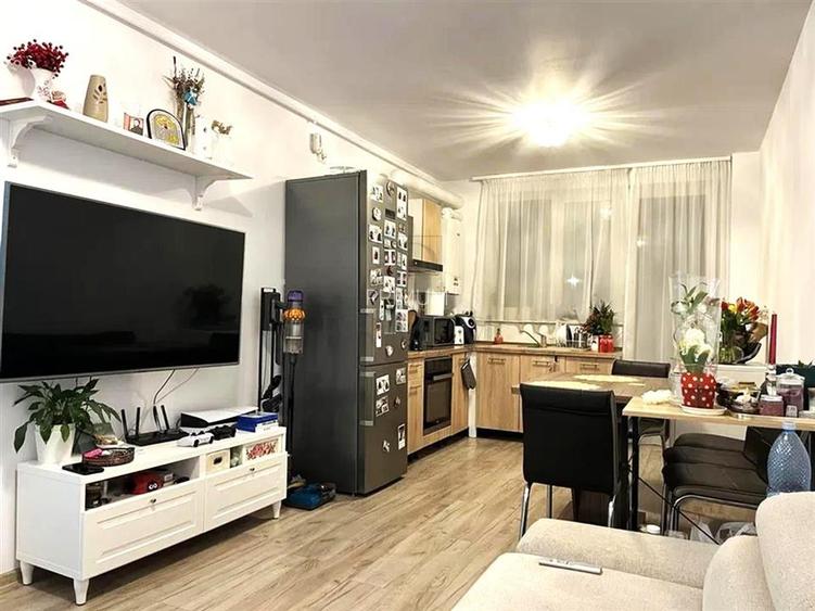 TORONTALULUI - BLOC NOU - ETAJ 1 - LIFT - 3 CAMERE - 2 BAI - 2 TERASE - INCALZIR - 2