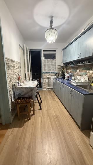 Apartament  cu 2 camere decomandate, zona Interservisan - 4