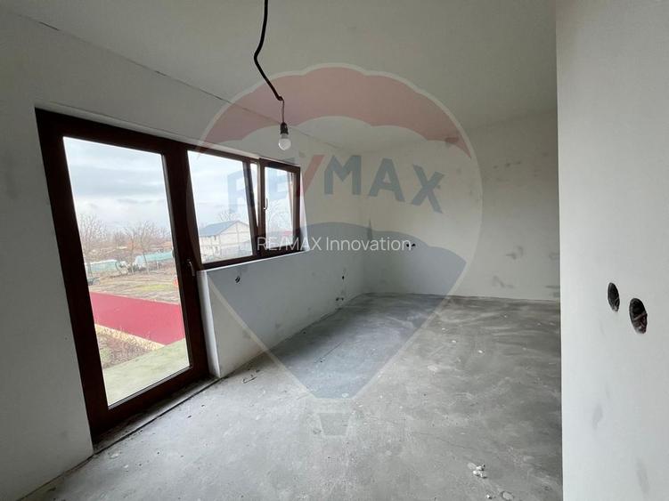 Investitie/Vanzare-  Vilă cu 5 camere la 45 minute de Bucuresti - 27