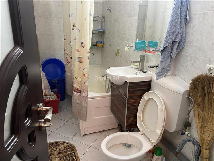 Apartament 2 camere ,56 mp, zona Longinescu , decomandat, imbunatatit , liber - 11