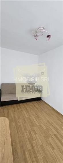 Apartament 2 camere central etaj 3 - 4