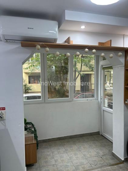 De vânzare – Spațiu comercial 56 mp – Intrare din stradă + casa scarii - 11