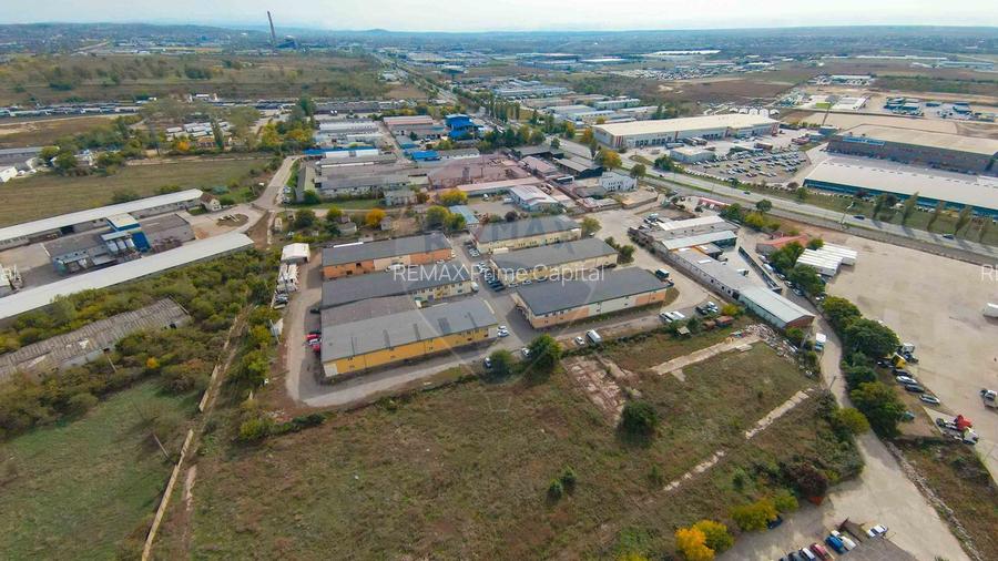 De vânzare Spațiu industrial de 10 129 mp Șoseaua Borșului - 42