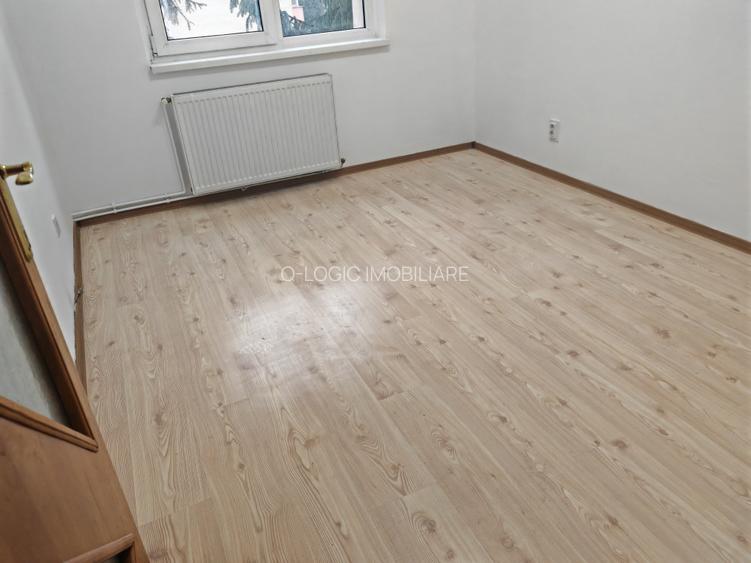 Apartament 3 camere liber la vanzare zona Astra - 8