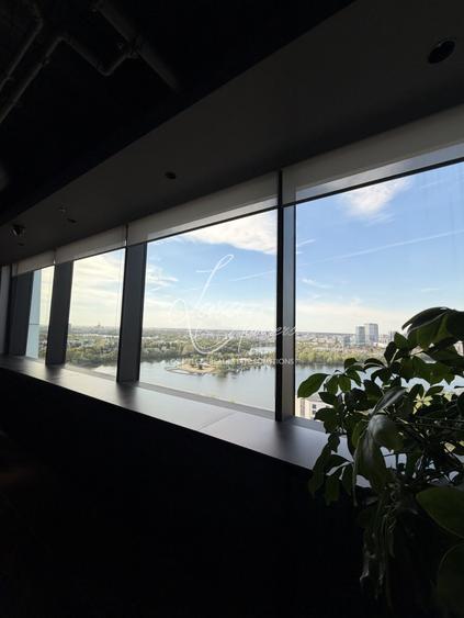 Skyline Office de Lux în Floreasca | Etaj 18, View Spectaculos