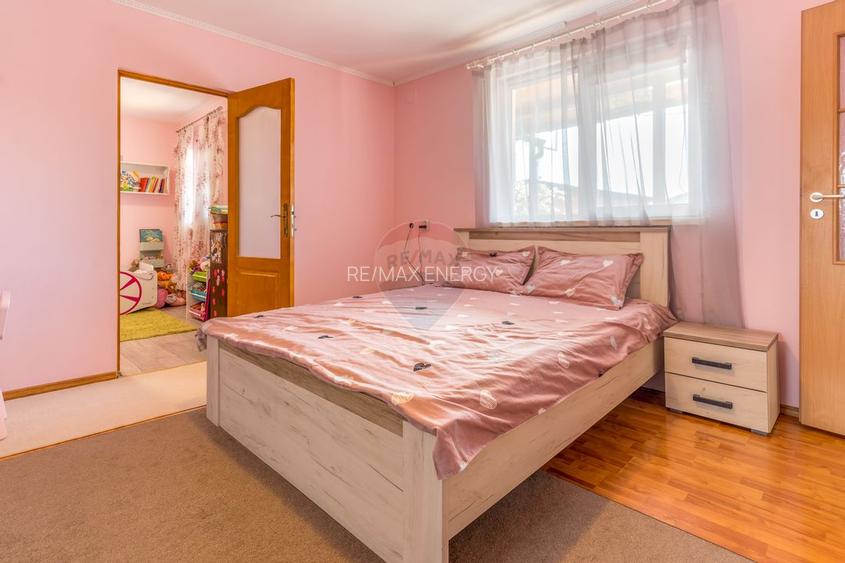 Casă primitoare, Ceanu Mic, terasa, garaj, curte cu pomi, COMISION 0 % - 10