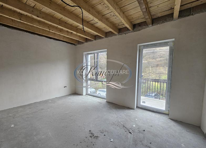 Locuinta moderna in Tauti, ansamblu restrans si zona linistita - 11