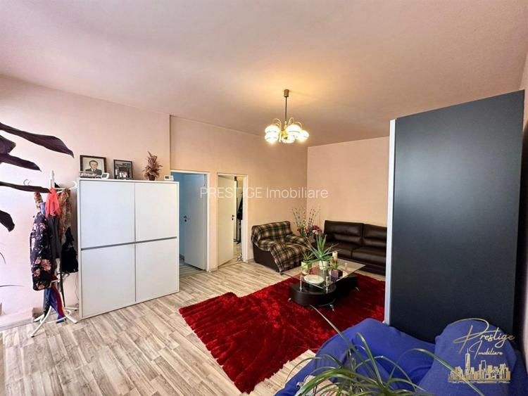 Casa / Spatiu Birouri de vanzare pe str. Iuliu Maniu - Oradea - 2