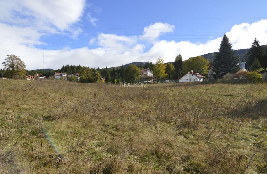 TEREN PENTRU DEZVOLTARE SINAIA-CUMPATU Str. Zamora-9.801 mp-Comision 0% - 26