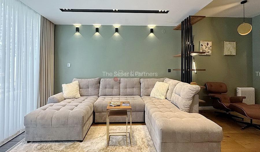 Terase generoase cu vederea spre padure - 15