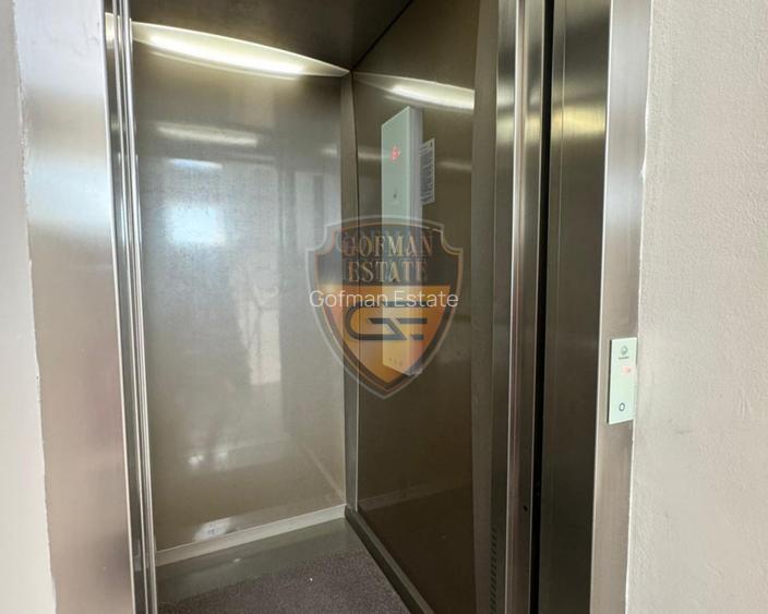 3 camere 180 mp + Parcare privata. Peninsula, Centrul Vechi, Piata Ovidiu - 19