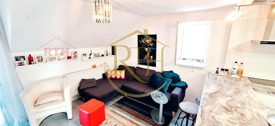 Oferim spre vanzare, proprietate deosebita, 7 camere, zona Modern 0% Comision - 12