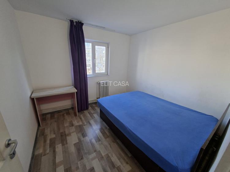Apartament 2 camere, etajul 2/4, zona Baza 3 - 4