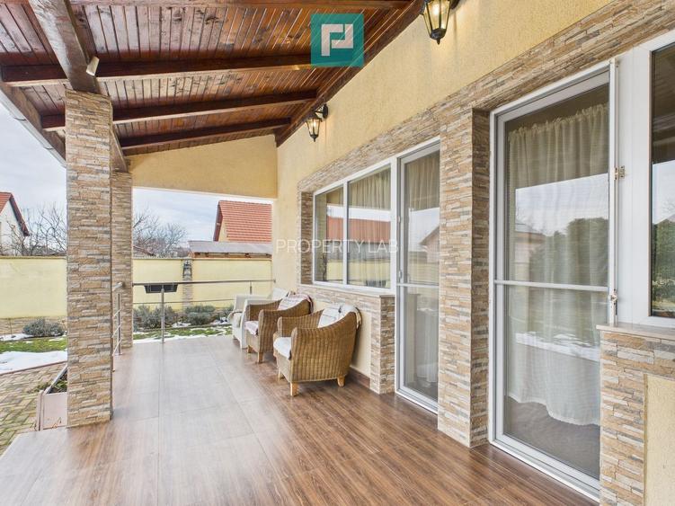 Vilă elegantă cu etaj în Zădăreni - 25