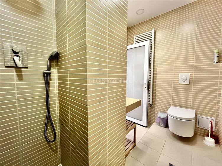 Apartament Decomandat Central cu 3 Camere potrivit unei S.C. - 13