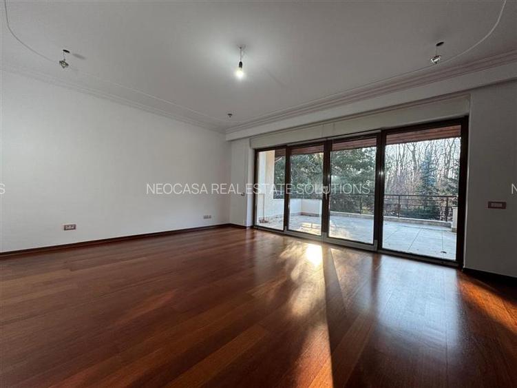 VILA IMPRESIONANTA LANGA PADURE // PISICINA INTERIOARA // TEREN 1700 MP - 29