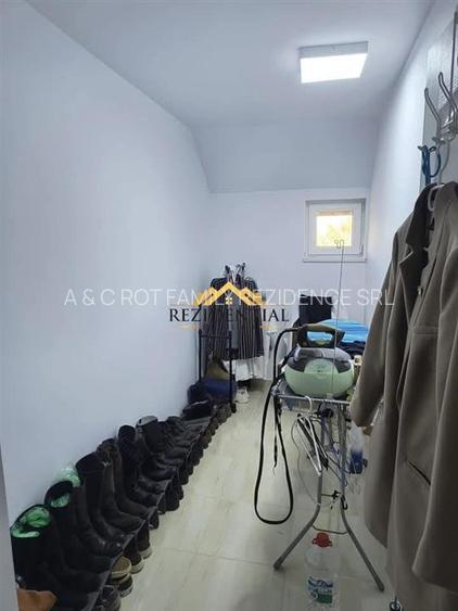 CASA CU ETAJ - CATAMARASTI - 8