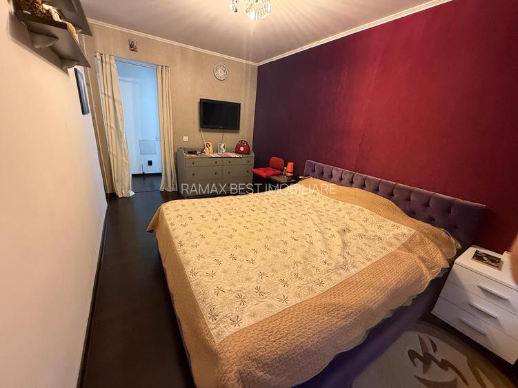 ristor 3 minute metrou - Retras de la bulevard, liniste- Decomandat - 5