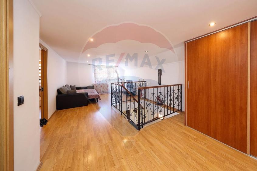 Casă individuala cu 6 camere - 6