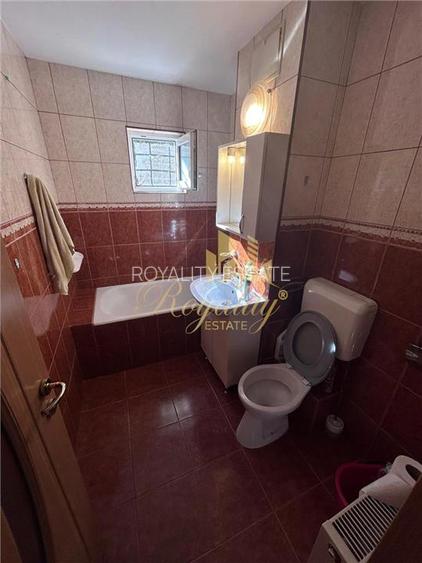 Apartament 3 CAMERE, DECOMANDAT, centrala- Zona Soarelui - 11