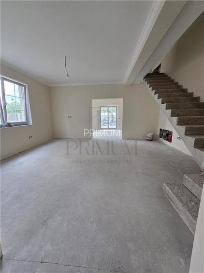 Duplex deosebit - zona excelenta - toate utilitatile - finisaje TOP - 35