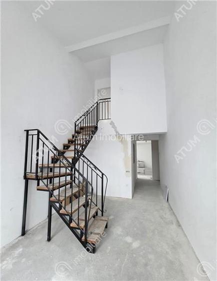 Penthouse de 2 camere de vanzare la stadiul de gri in Turnisor - 2