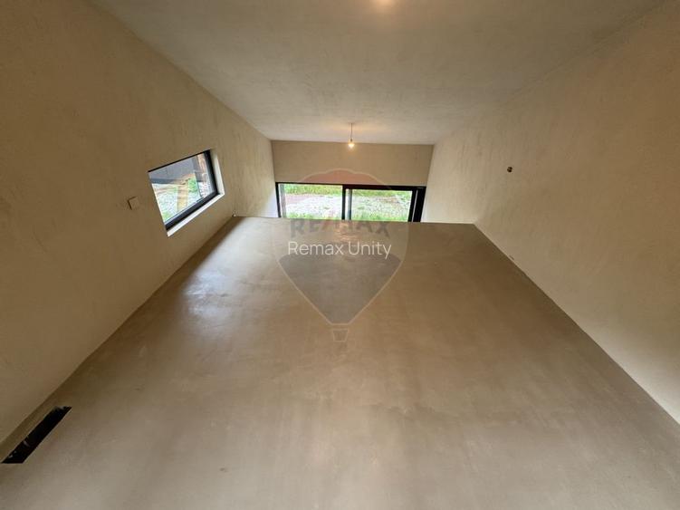 Doua case la munte, cu vedere superba, localizate in Poiana Marului - 28