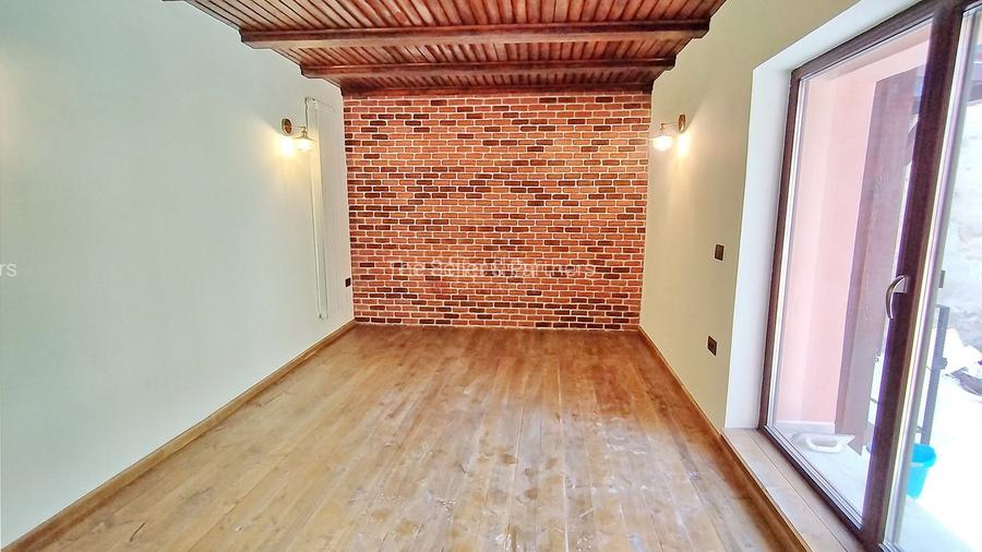 Casa cu gradina centru istoric - 12