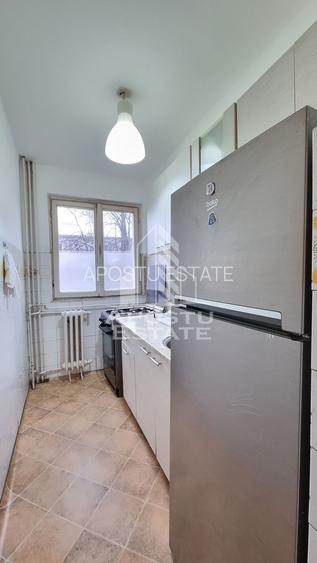 Apartament cu 3 camere, etaj intermediar, zona Dacia - 4