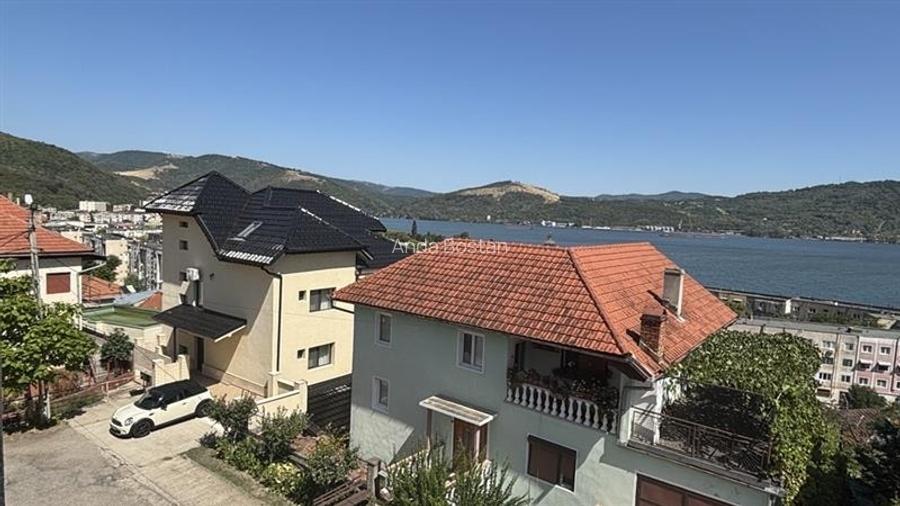 Apartament la Dunare cu 3 camere in bloc vila 2 etaje, decomandat, 2 bai - 12