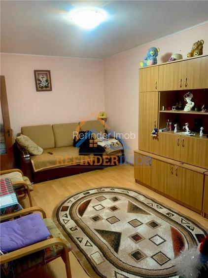 Apartament de vanzare cu 2 camere, zona Ozana - 2