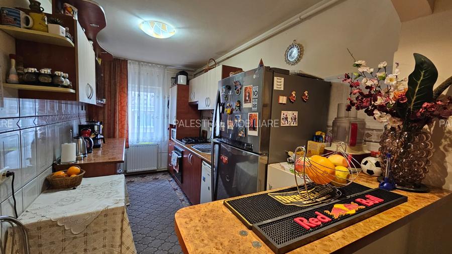 Apartament 3 camere decomandat zona Judetean,mobilat,122500 Euro - 6