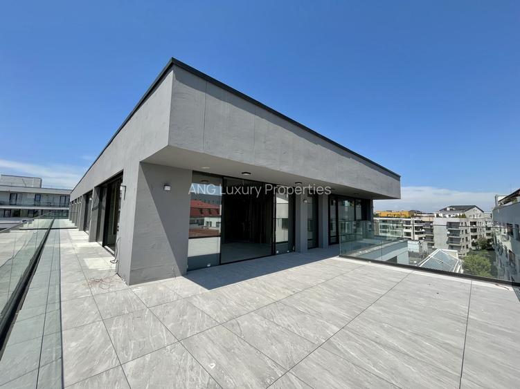 Furnished Penthouse with Panoramic Terrace in Prime Bucharest - 19