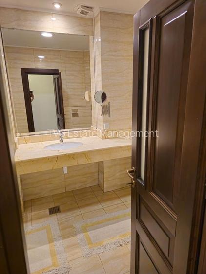 Vila frumoasa ,localizata central\ Unirii Square\Proprietar - 15