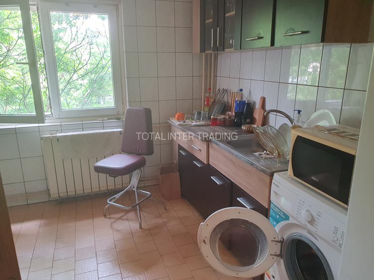 Vanzare 2 camere-2/8-decomandat-!3 Septembrie-Novaci-bl 89-reabilitat-114000 E - 3