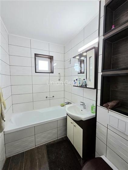 Apartament 2 Camere, Decomandat, Zona Salvare - Scoala 8 - 11