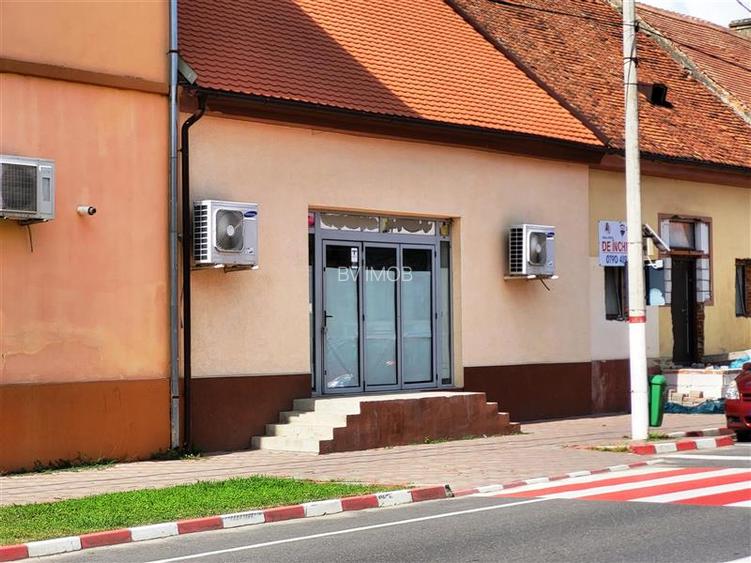 Vanzare spatiu comercial, Ghimbav, Central langa Primarie, vitrina - 21
